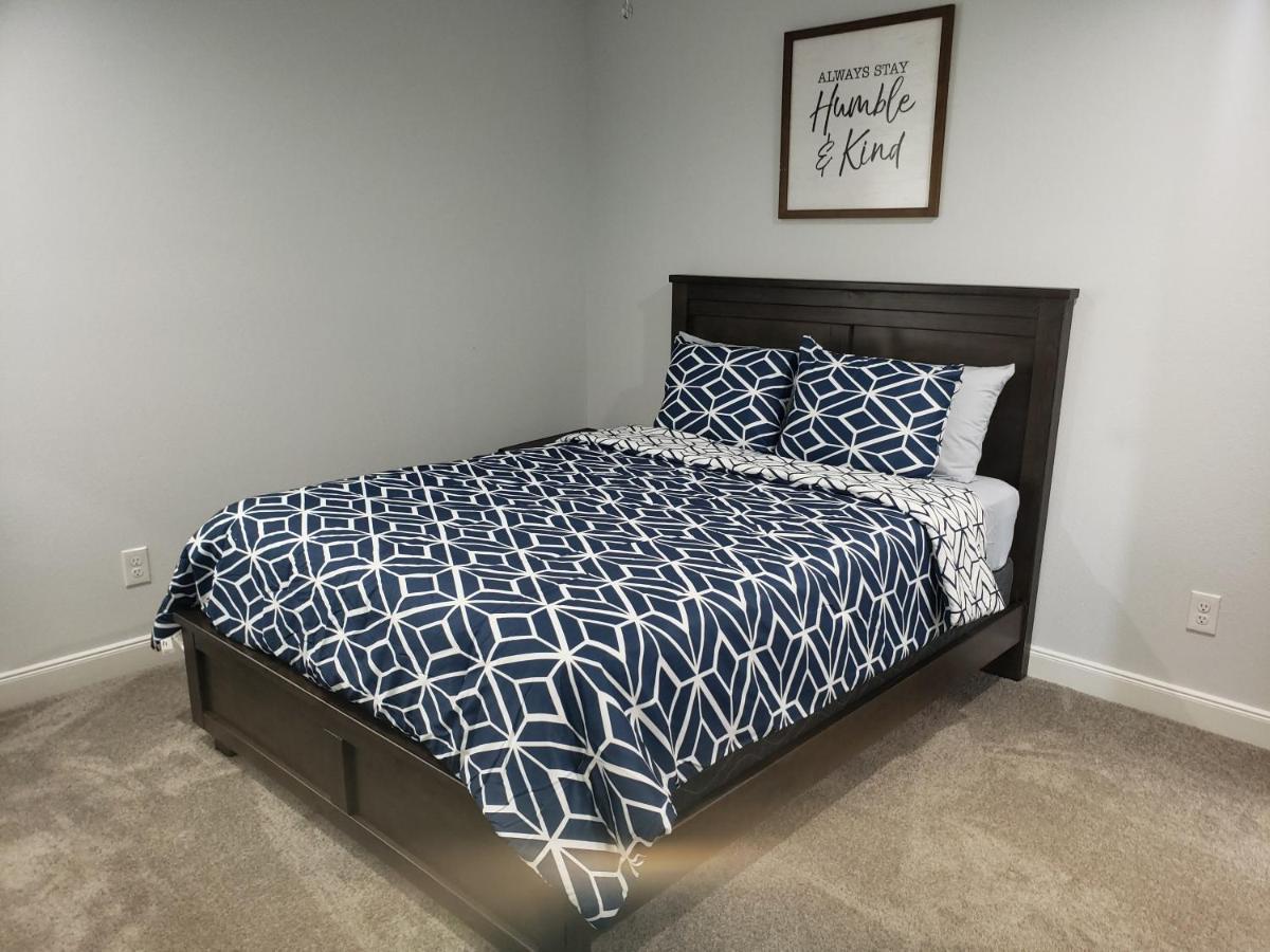Away From Unit B Tatil Evi Houston